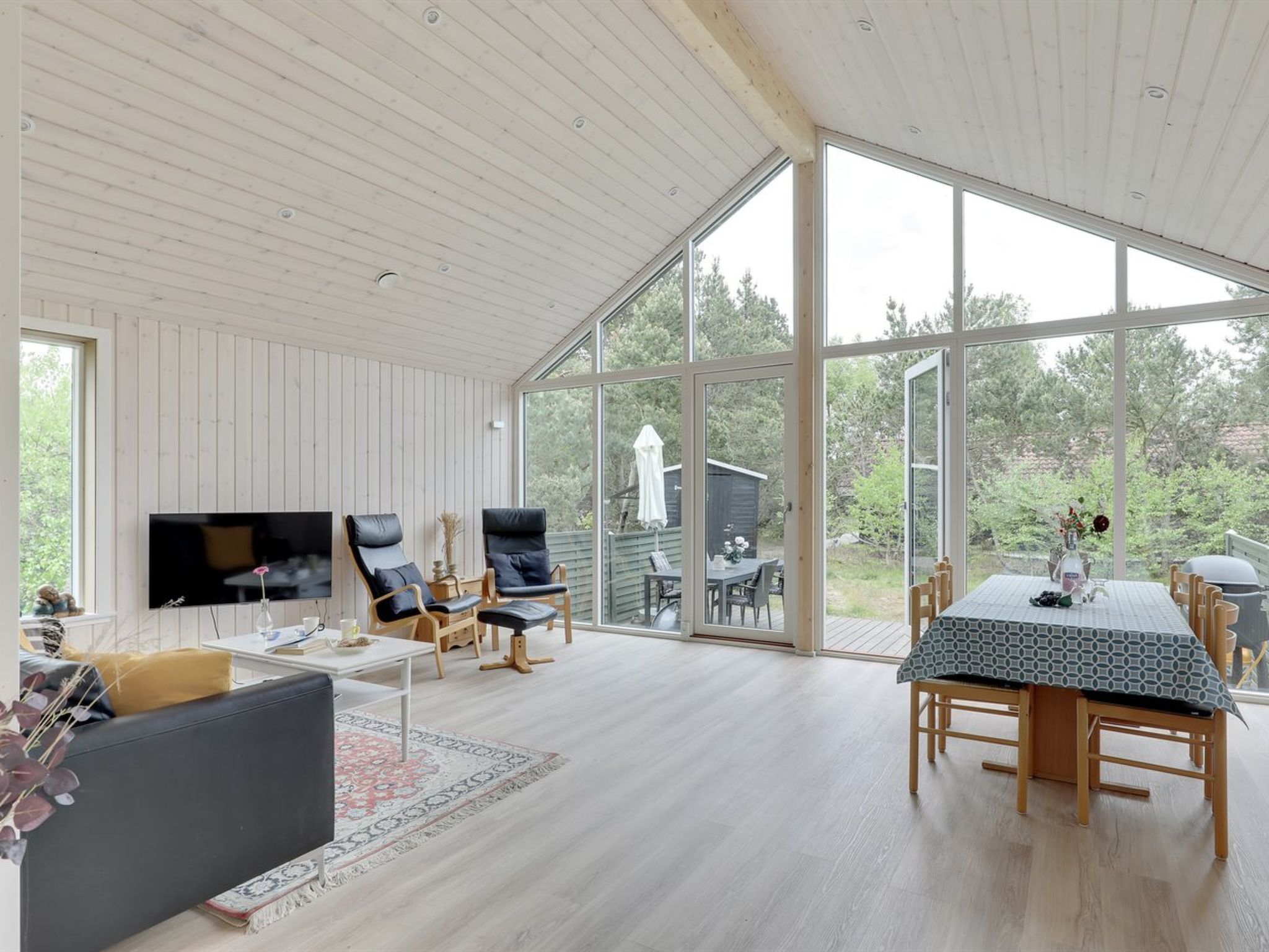 "Hilje" - 350m from the sea-Binnen