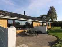 Vakantiehuis met open haard in Aakirkeby voor 7 personen - thumbnail 1