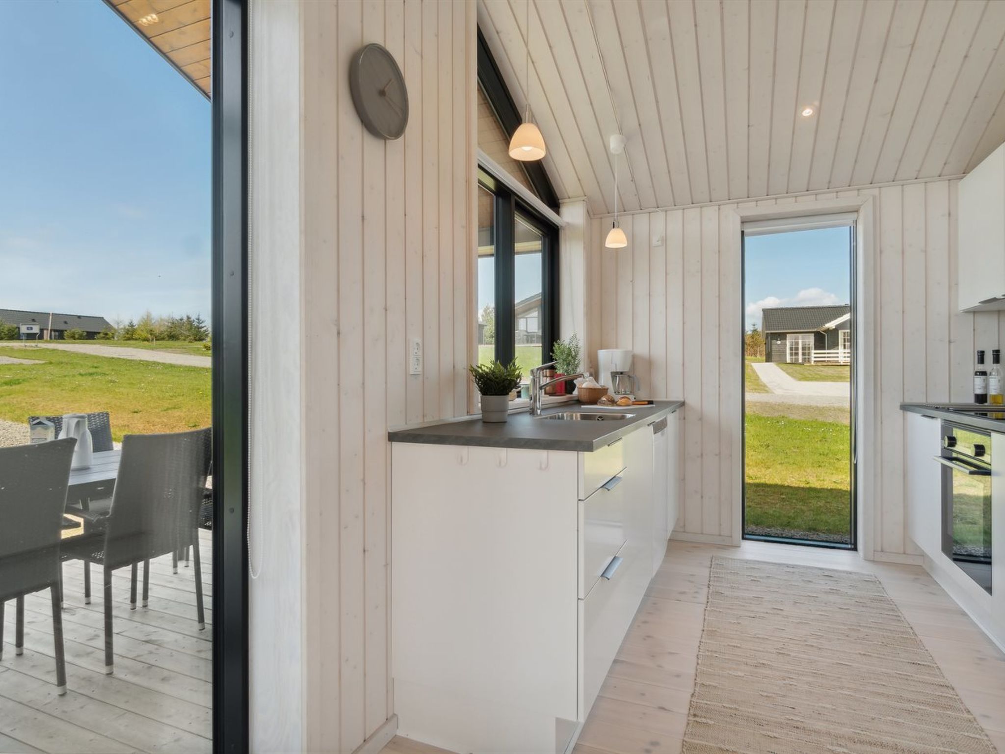 "Enisa" - 800m from the sea - Binnen