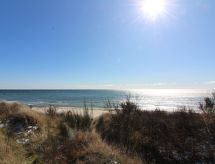 Vakantiehuis met open haard aan zee in Aakirkeby - thumbnail 5