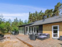 Ruim vakantiehuis Gudmand op 600 meter van de Oostzee op Bornholm - thumbnail 1