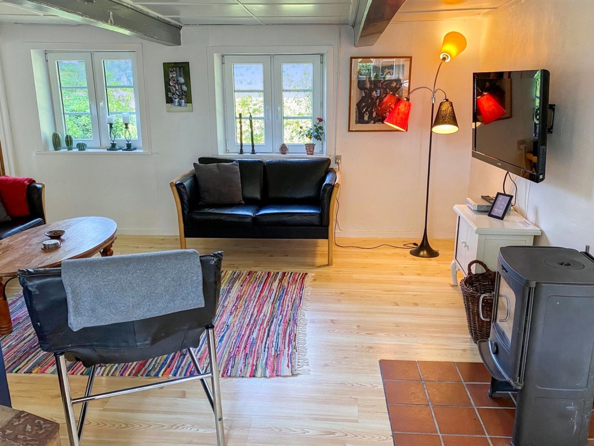 "Hansen" - 5.2km from the sea — Living Room (5 of 30)