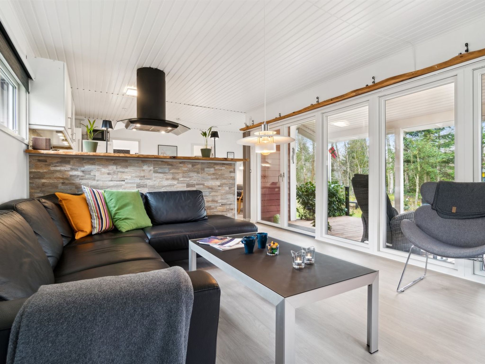 "Betti" - 700m from the sea