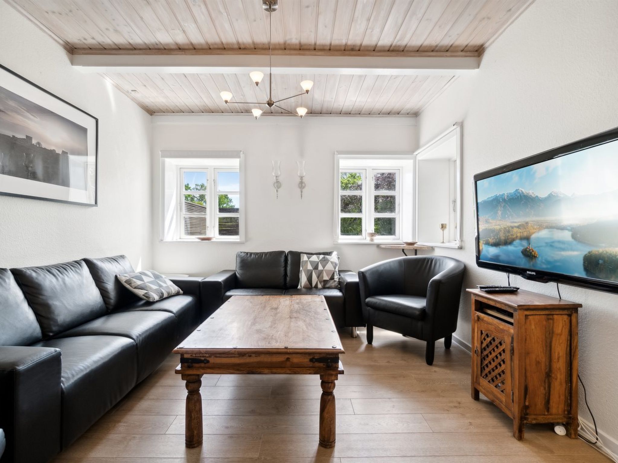 "Ieva" - 3.9km from the sea - Binnen