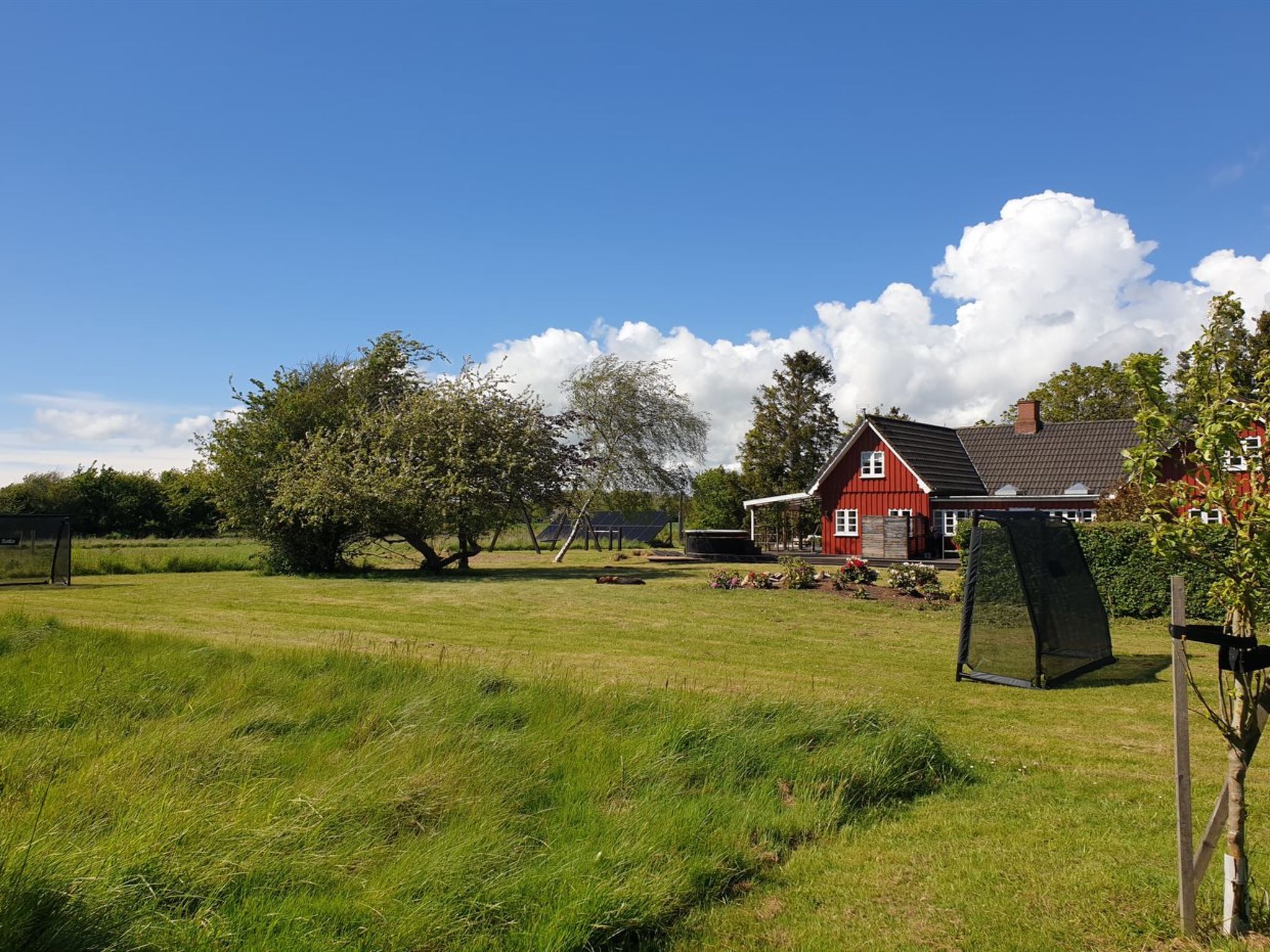 "Ieva" - 3.9km from the sea - Buiten