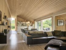 Vakantiehuis met open haard en sauna in Aakirkeby - thumbnail 2