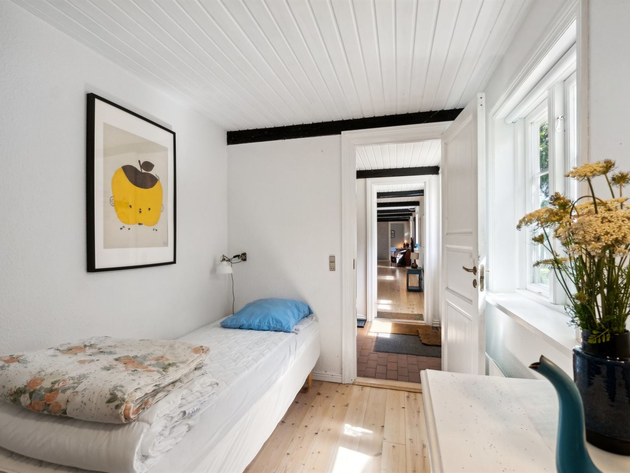 "Héléne" - 2.4km from the sea-Binnen