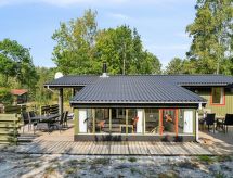 Vakantiehuis op 350 m van zee in Aakirkeby met open haard - thumbnail 5