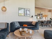 Vakantiehuis in Aakirkeby op 1,1 km van zee met whirlpool - thumbnail 3