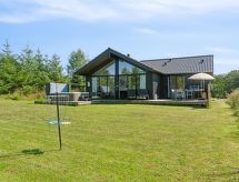 Vakantiehuis in Aakirkeby op 1,1 km van zee met whirlpool - thumbnail 4