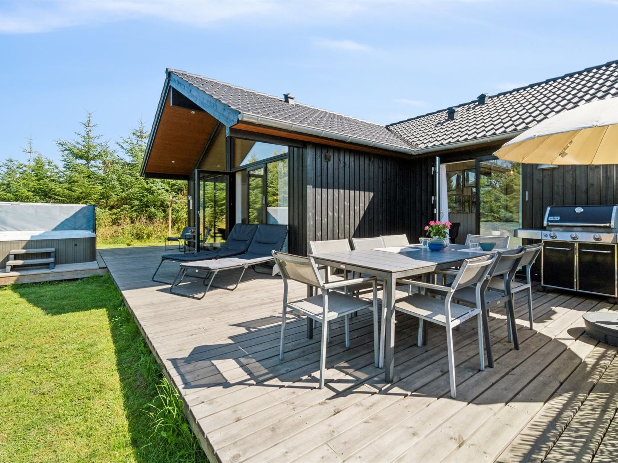 "Kristiarn" - 1.1km from the sea - Buiten