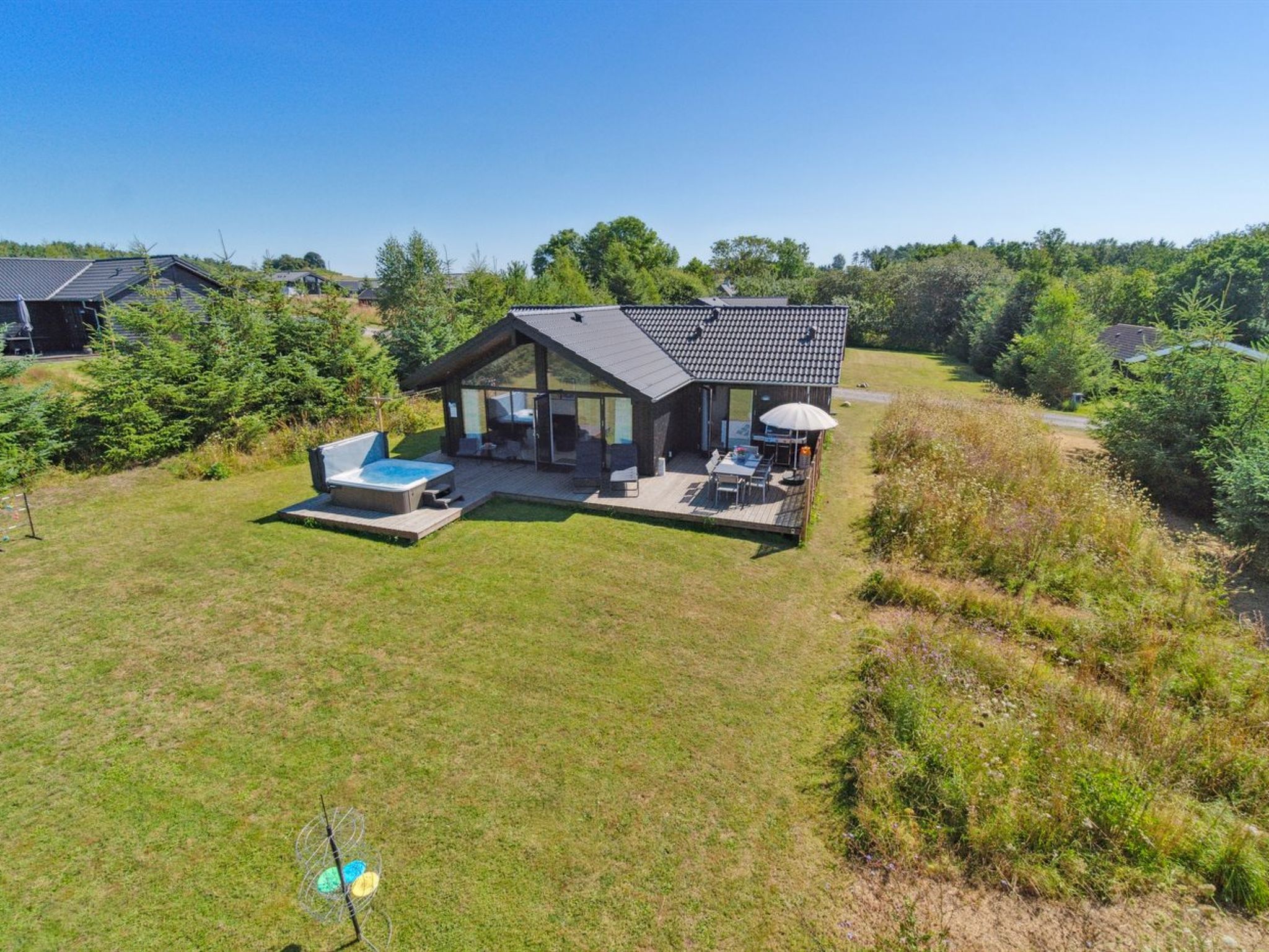 "Kristiarn" - 1.1km from the sea - Buiten