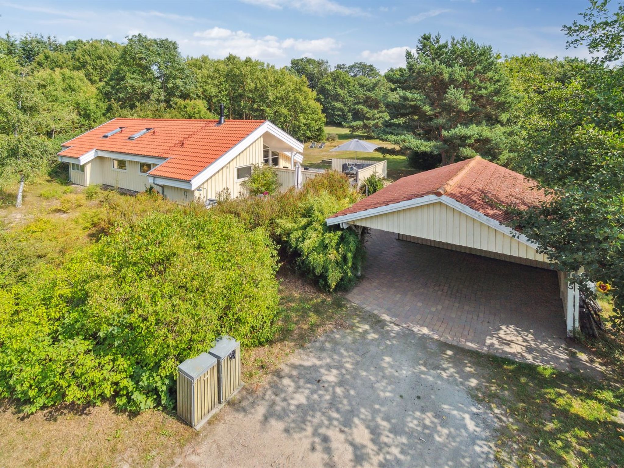 "Vamika" - 300m from the sea - Buiten