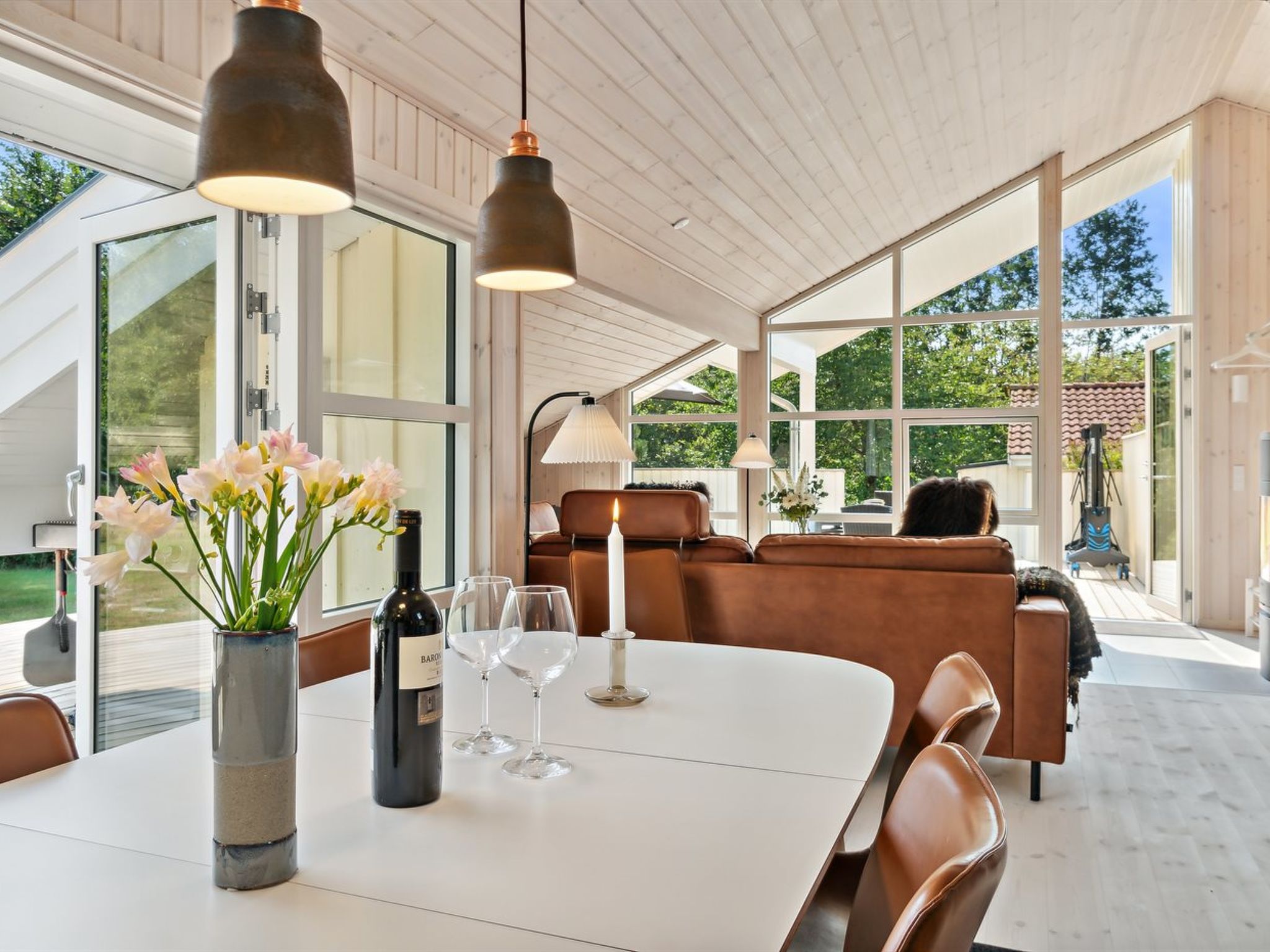 "Vamika" - 300m from the sea - Binnen