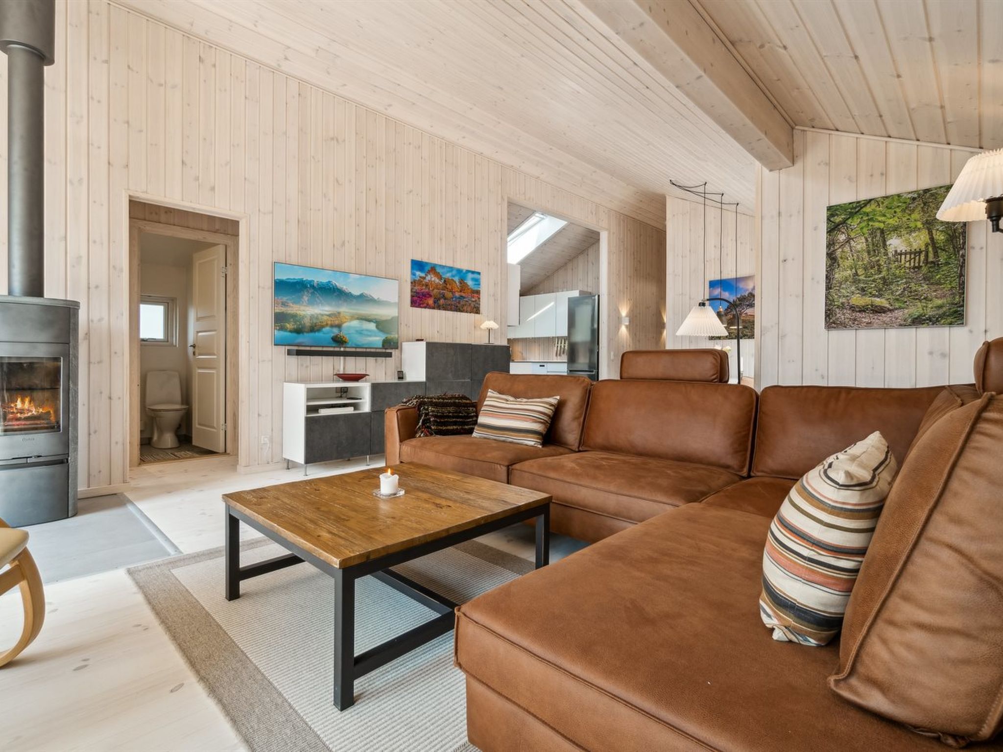 "Vamika" - 300m from the sea - Binnen