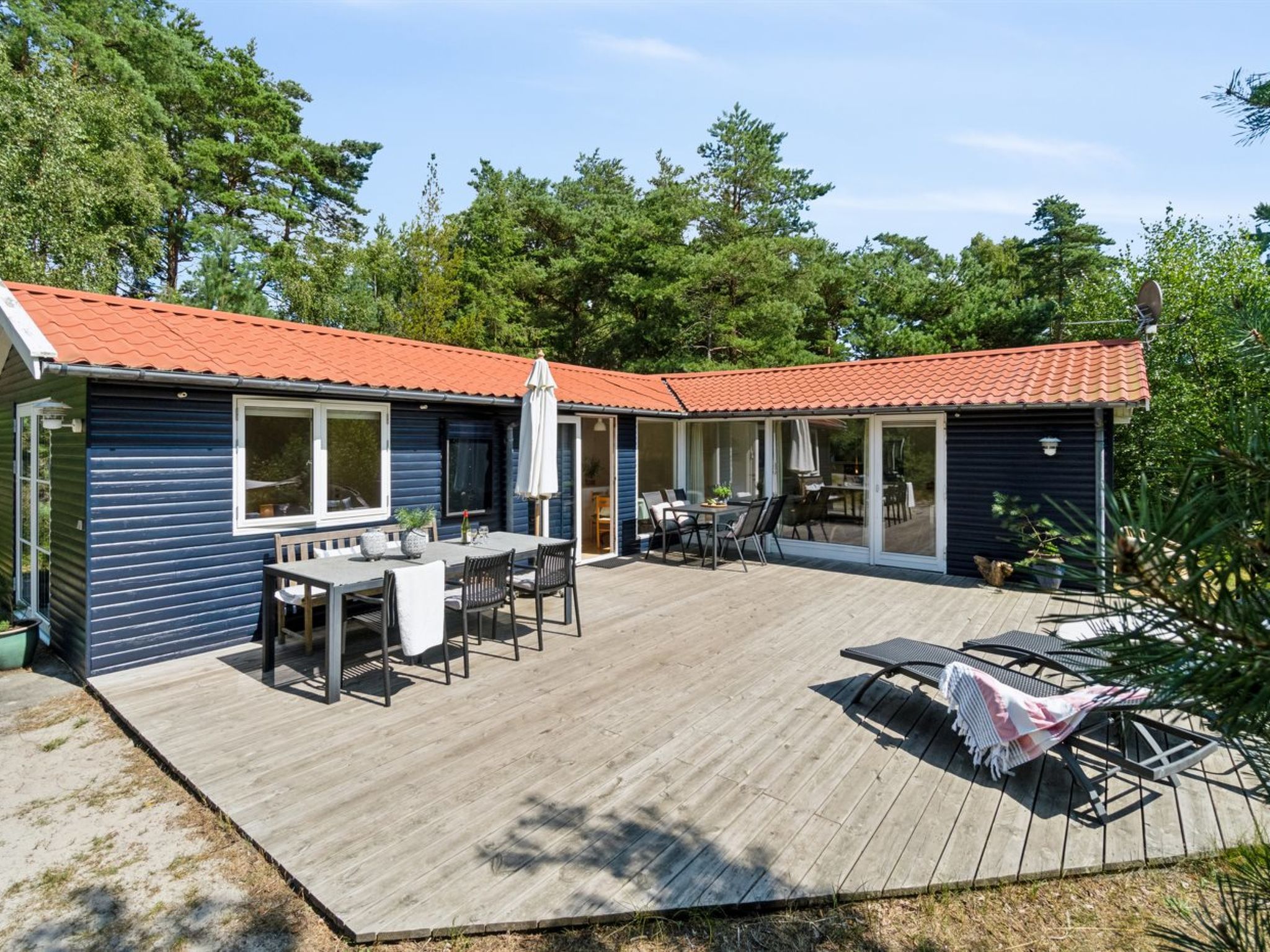 "Sylvie" - 400m from the sea - Buiten