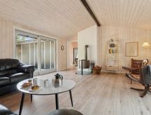 Licht vakantiehuis Ahti op 340 meter van de Oostzeekust bij Aakirkeby - thumbnail 3