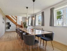 Zeezicht en ruimte in vakantiehuis Agny in Aakirkeby - thumbnail 3