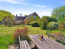 Zeezicht en ruimte in vakantiehuis Agny in Aakirkeby - thumbnail 6
