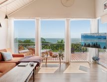 Vakantiehuis aan zee in Aakirkeby met zeezicht en open haard - thumbnail 2