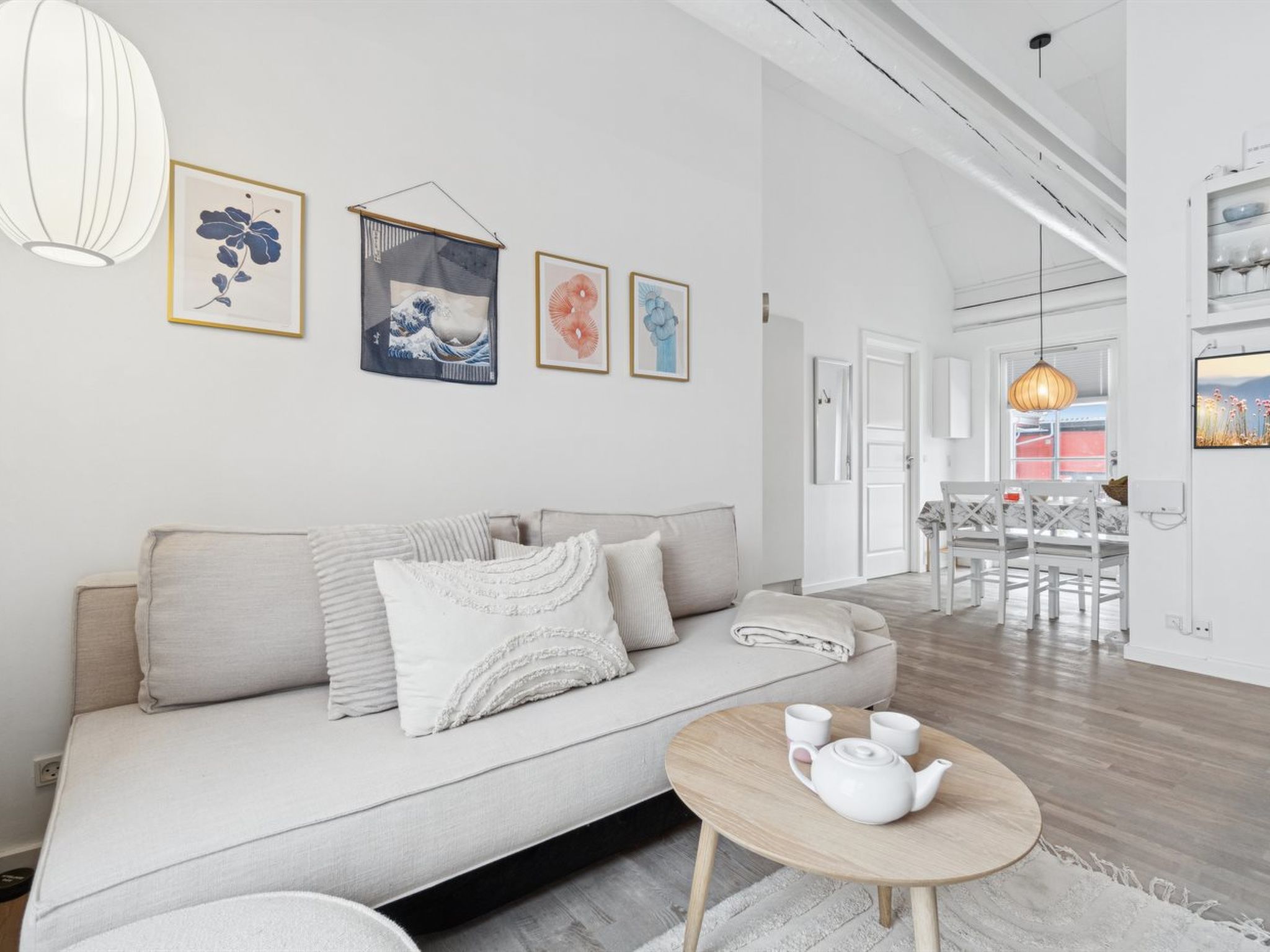 "Yaris" - 4.5km from the sea - Binnen