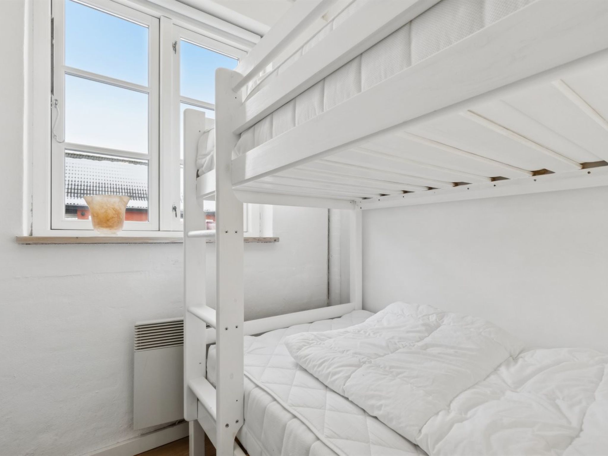 "Yaris" - 4.5km from the sea - Binnen