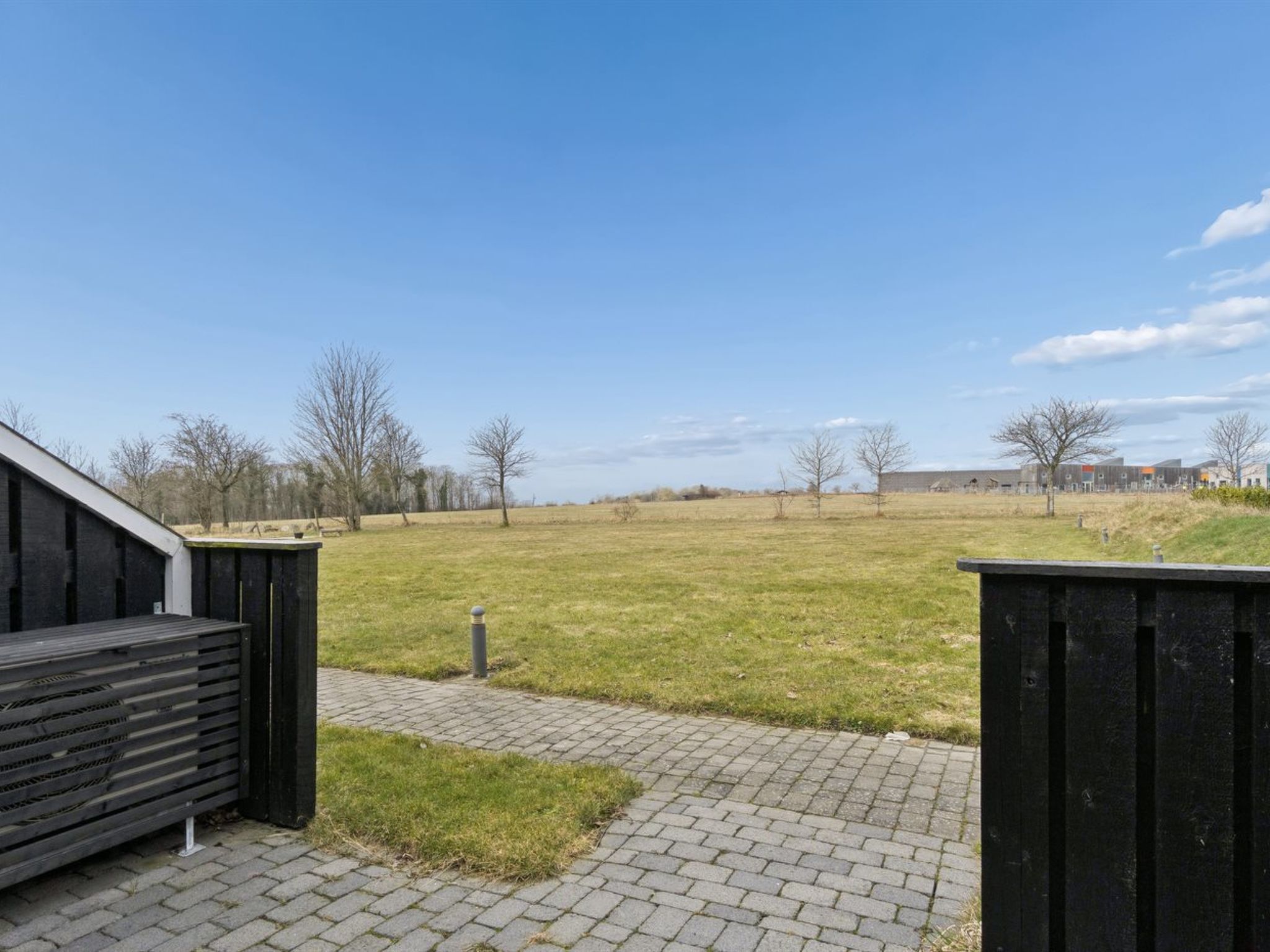 "Yaris" - 4.5km from the sea - Buiten