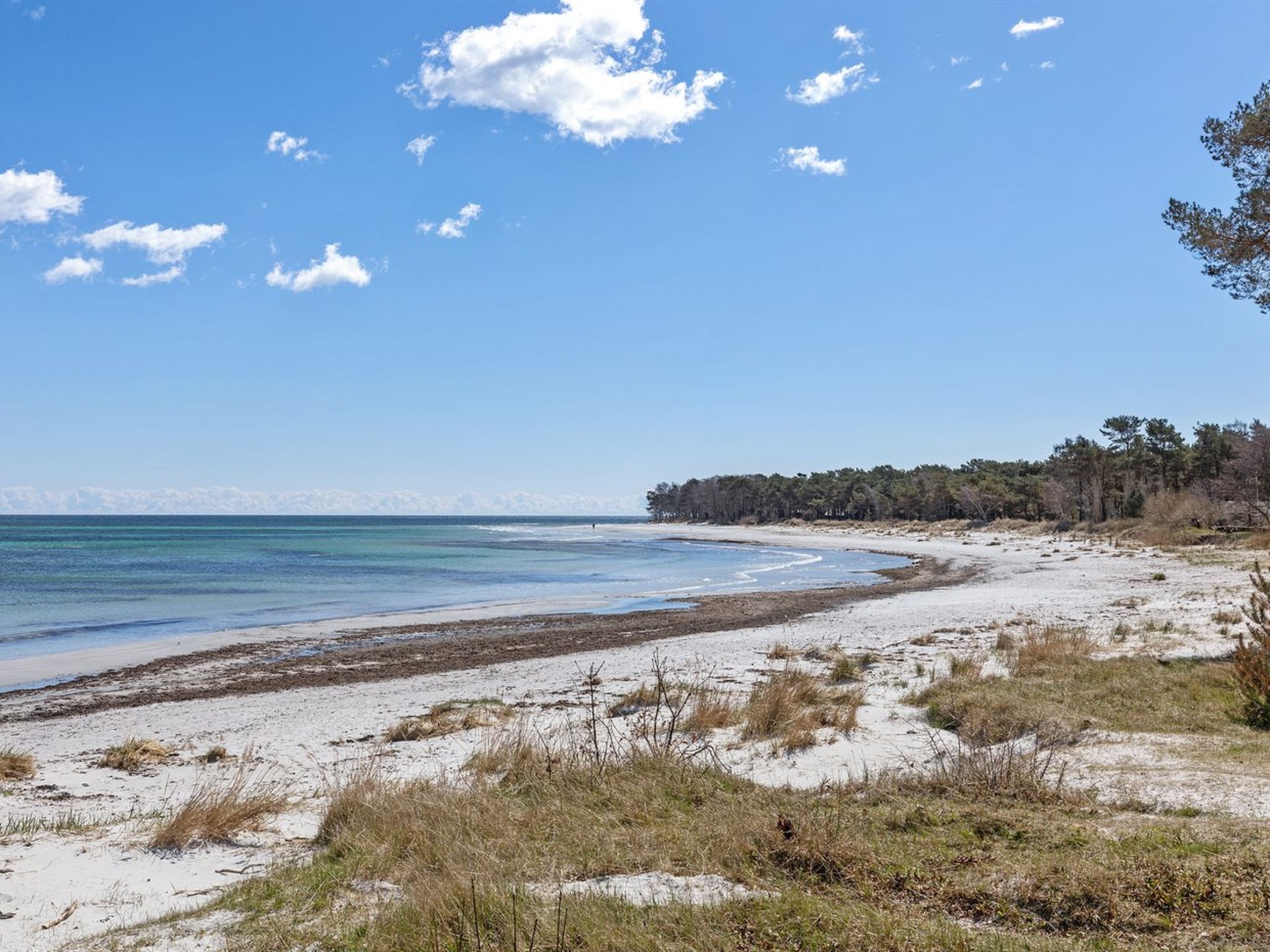 "Yaris" - 4.5km from the sea