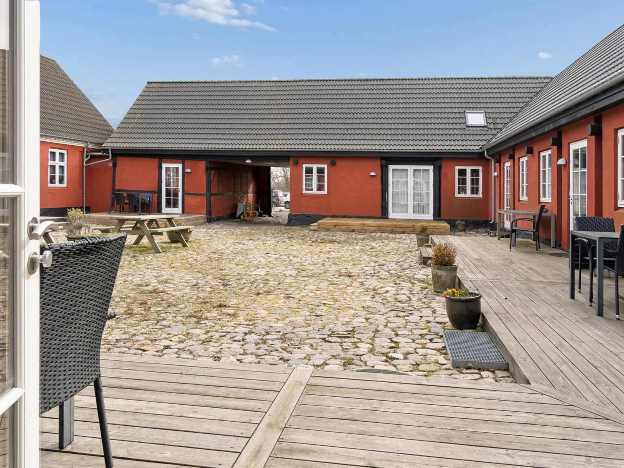 "Hinrich" - 4.5km from the sea