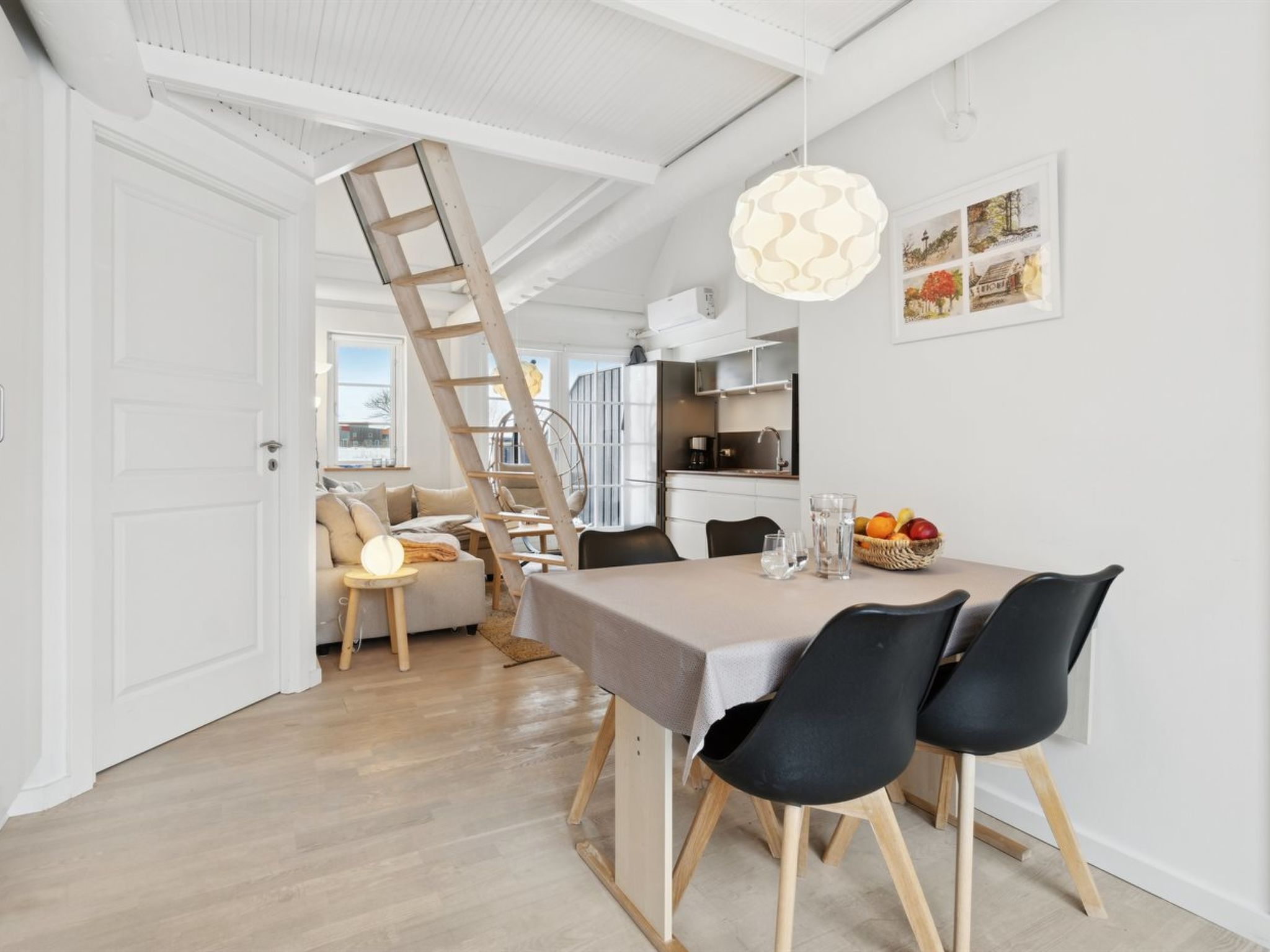 "Hinrich" - 4.5km from the sea - Inside