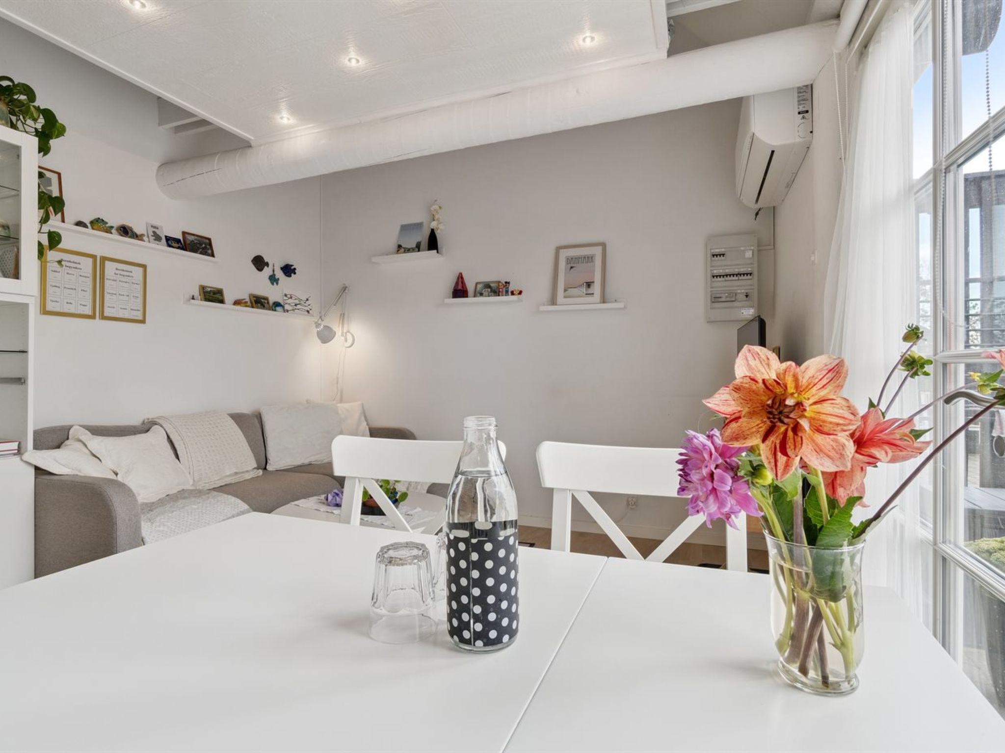 "Ruse" - 6km from the sea-Drinnen