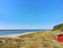 Vrijstaand vakantiehuis Alvilda op 200 meter van de Oostzee bij Aakirkeby - thumbnail 6