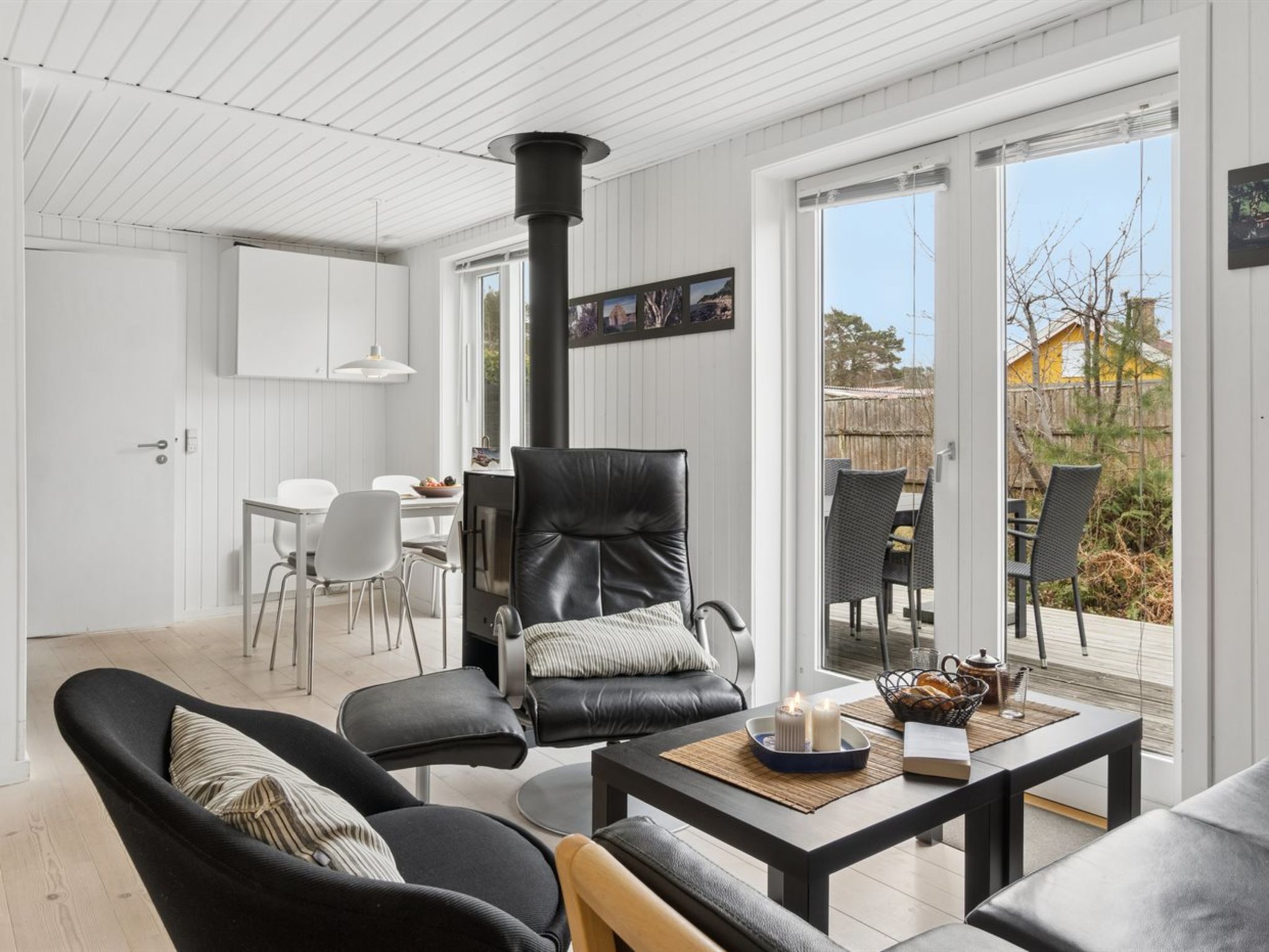"Evert" - 250m from the sea — Living Room (4 of 18)