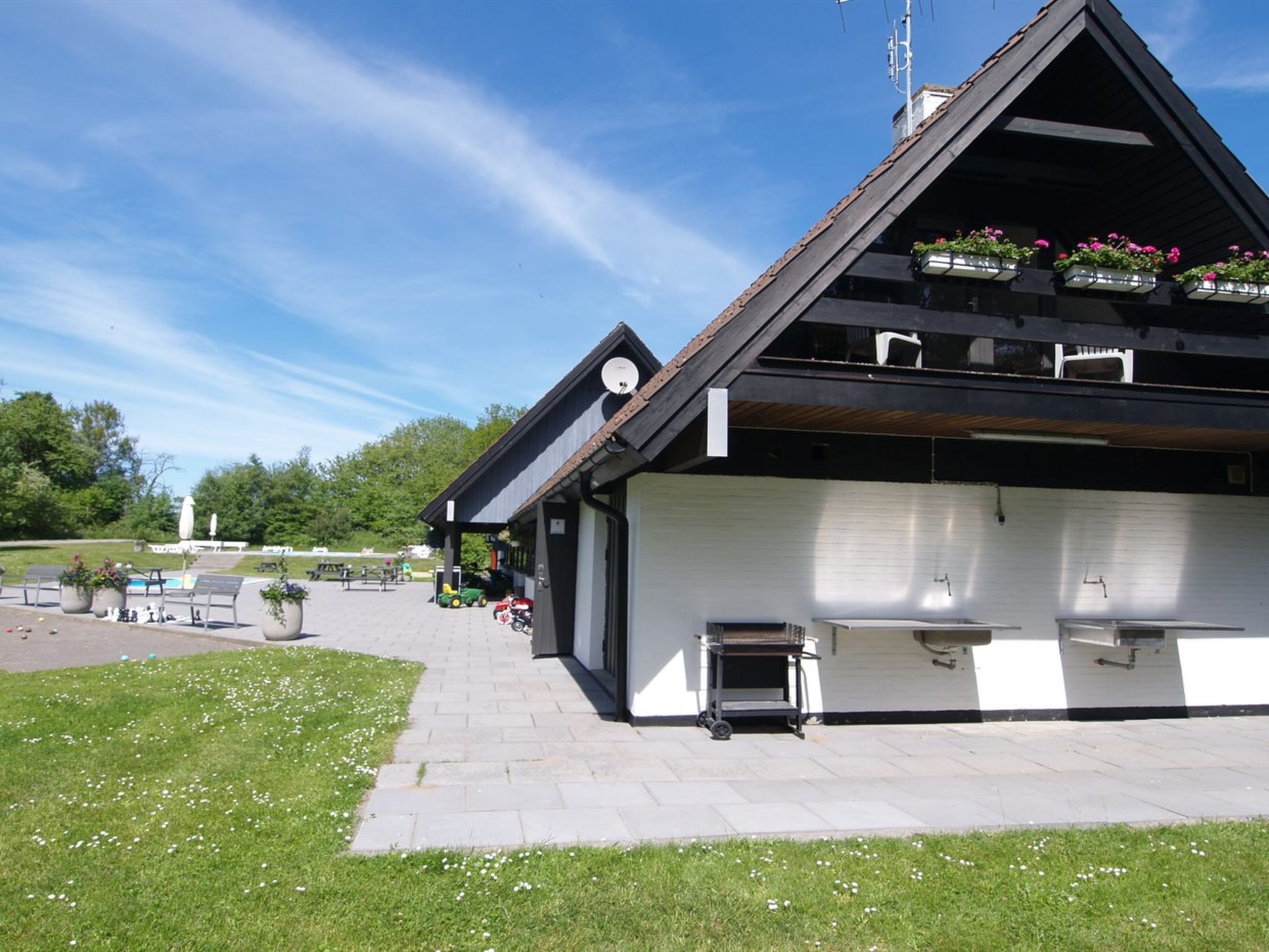 "Georg" - 300m from the sea - Buiten