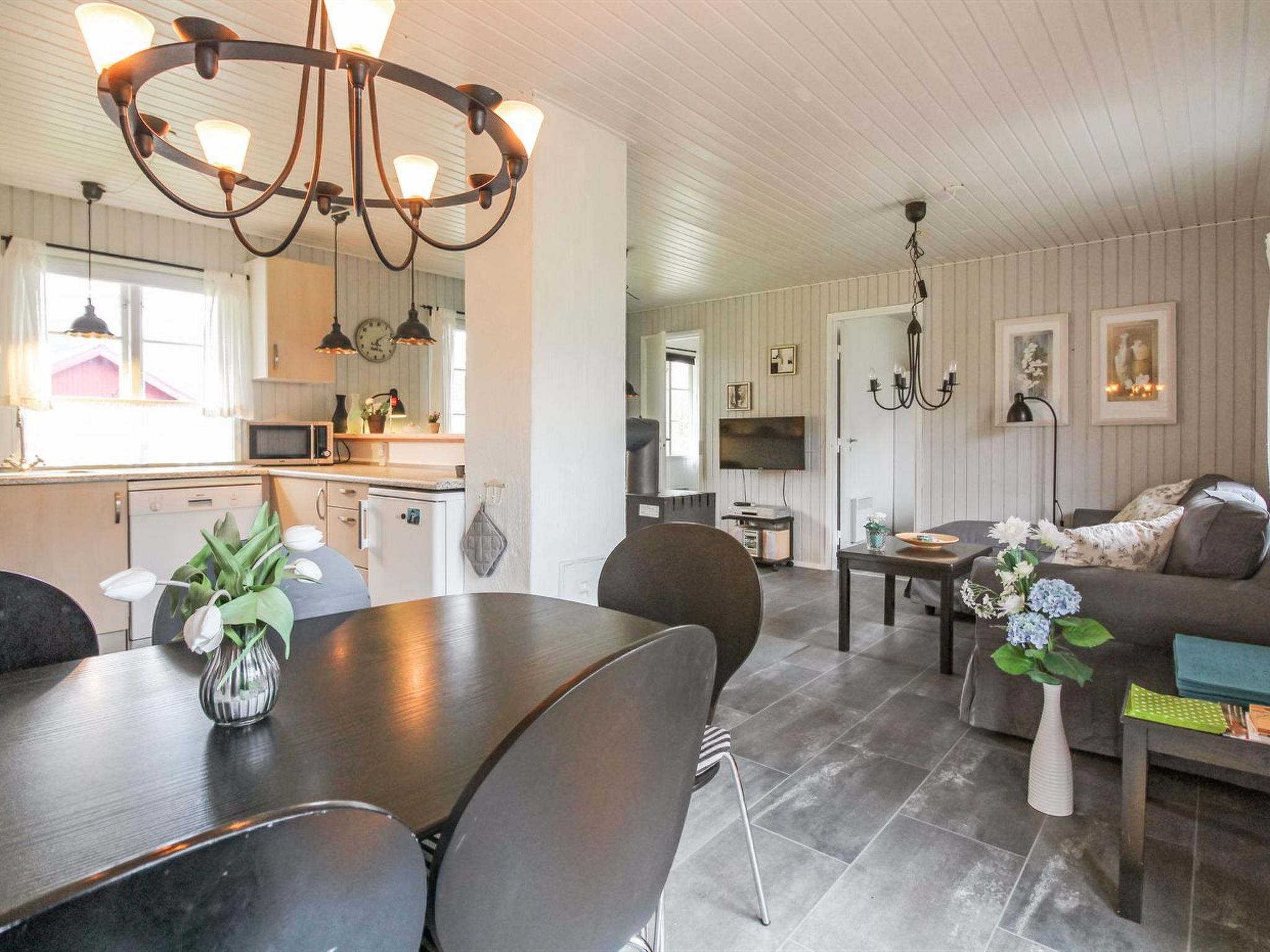 "Loke" - 300m from the sea - Binnen