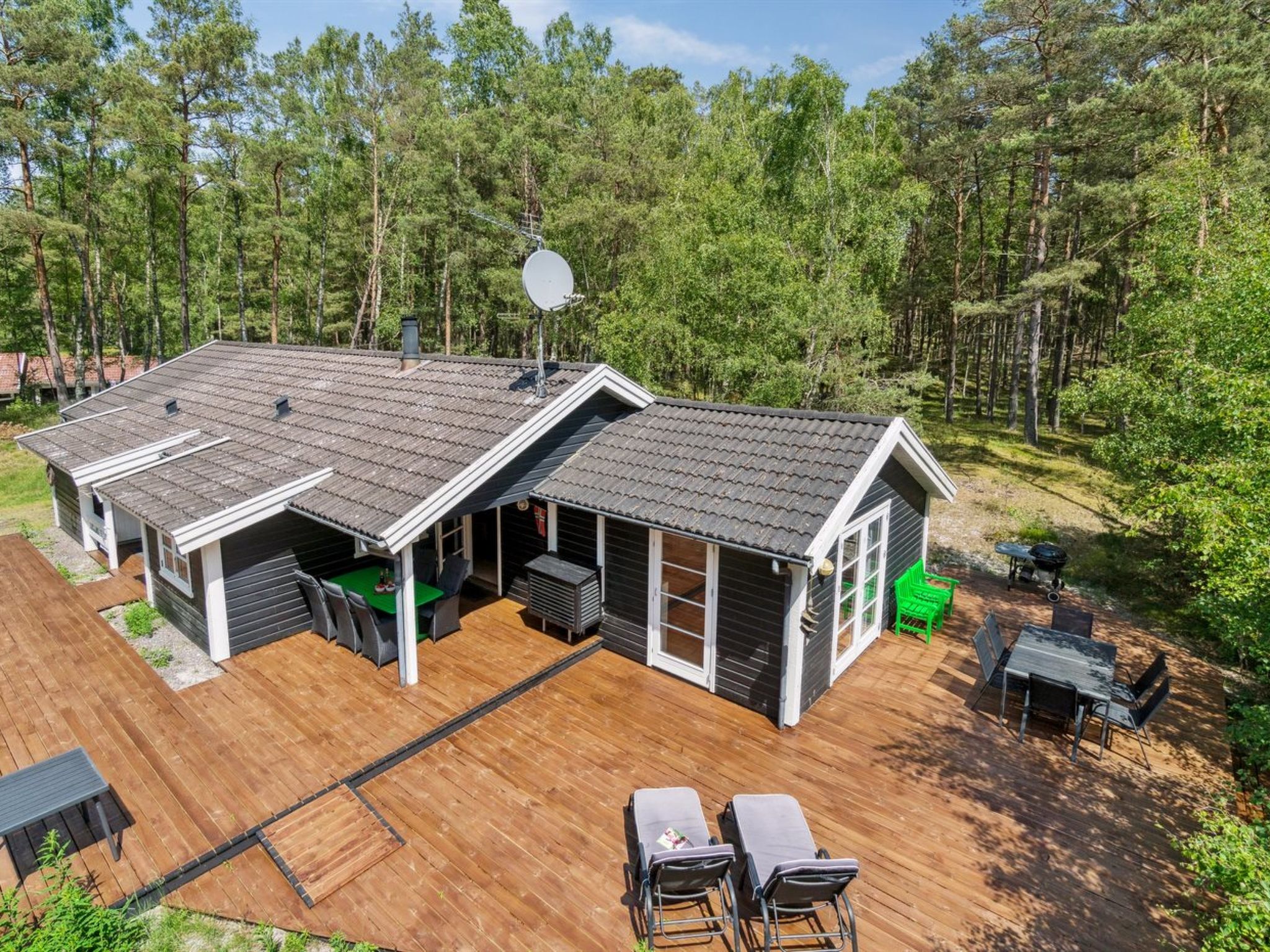 "Signe" - 850m from the sea - Buiten