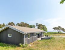 Zeezicht en rust in vakantiehuis Botolphus in Nexø - thumbnail 1
