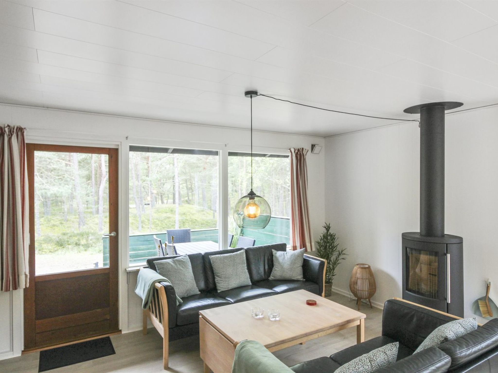 "Michel" - 300m from the sea - Binnen