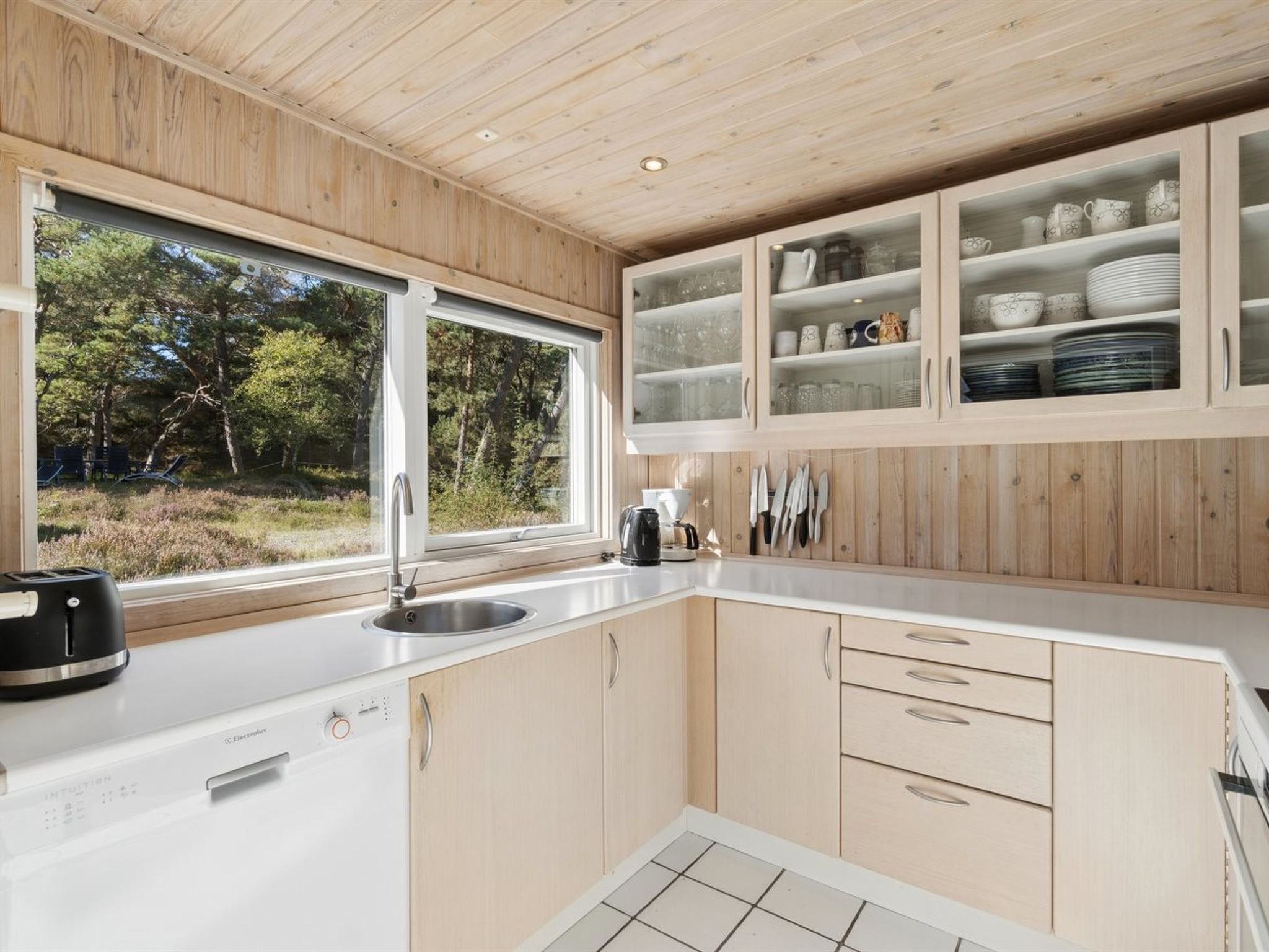 "Minka" - 1.5km from the sea - Inside