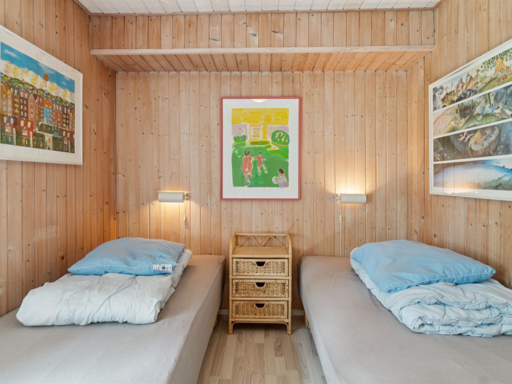 "Tom" - 125m from the sea - Inside