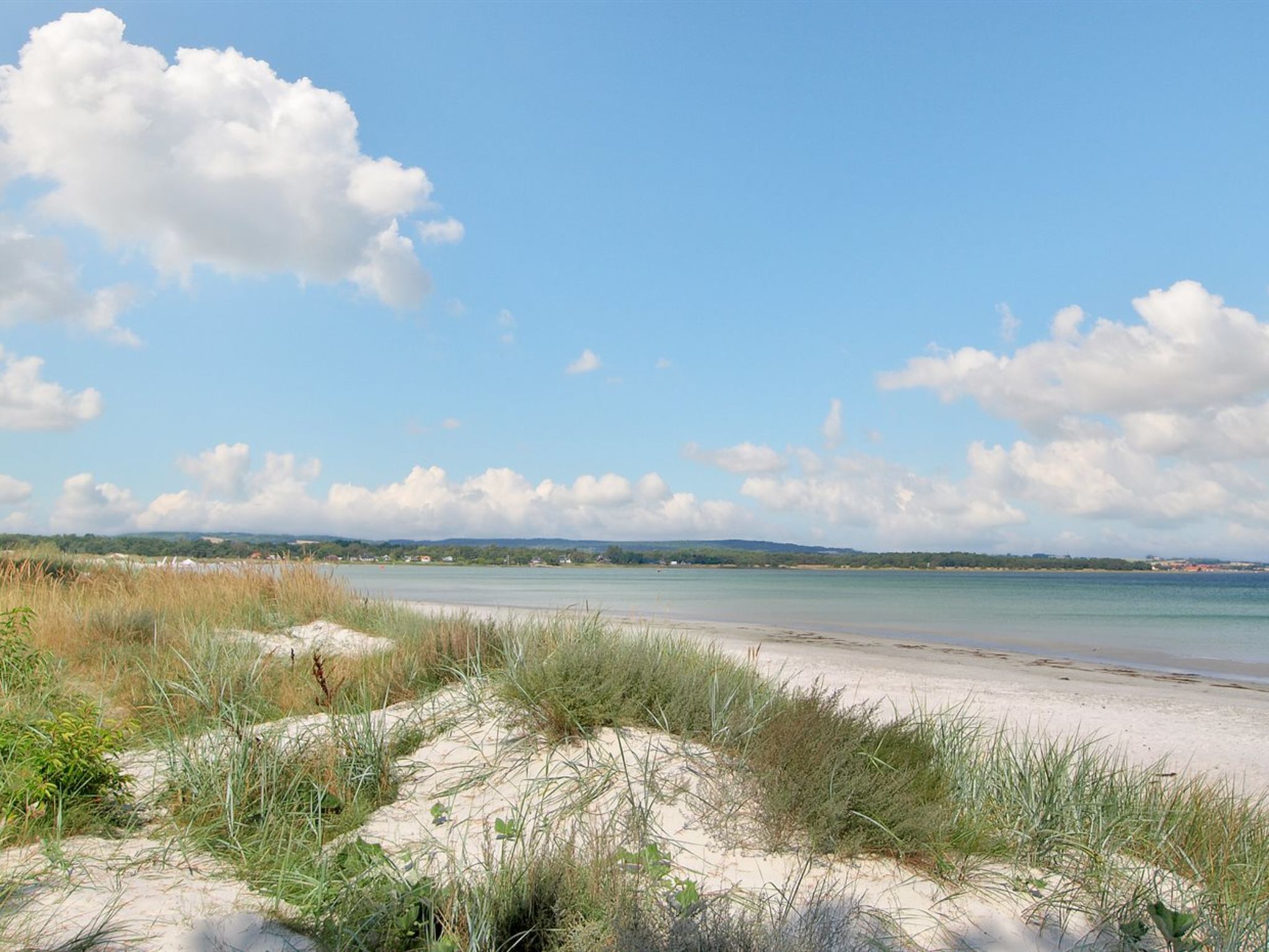 "Berthilde" - 400m from the sea - Outside