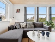 "Algeth" - 350m from the sea