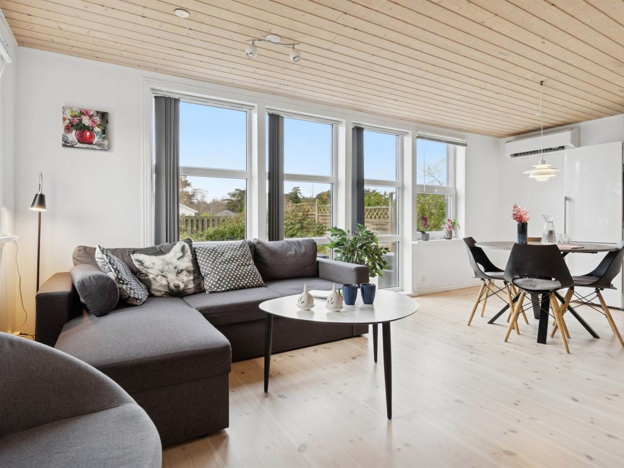 "Algeth" - 350m from the sea