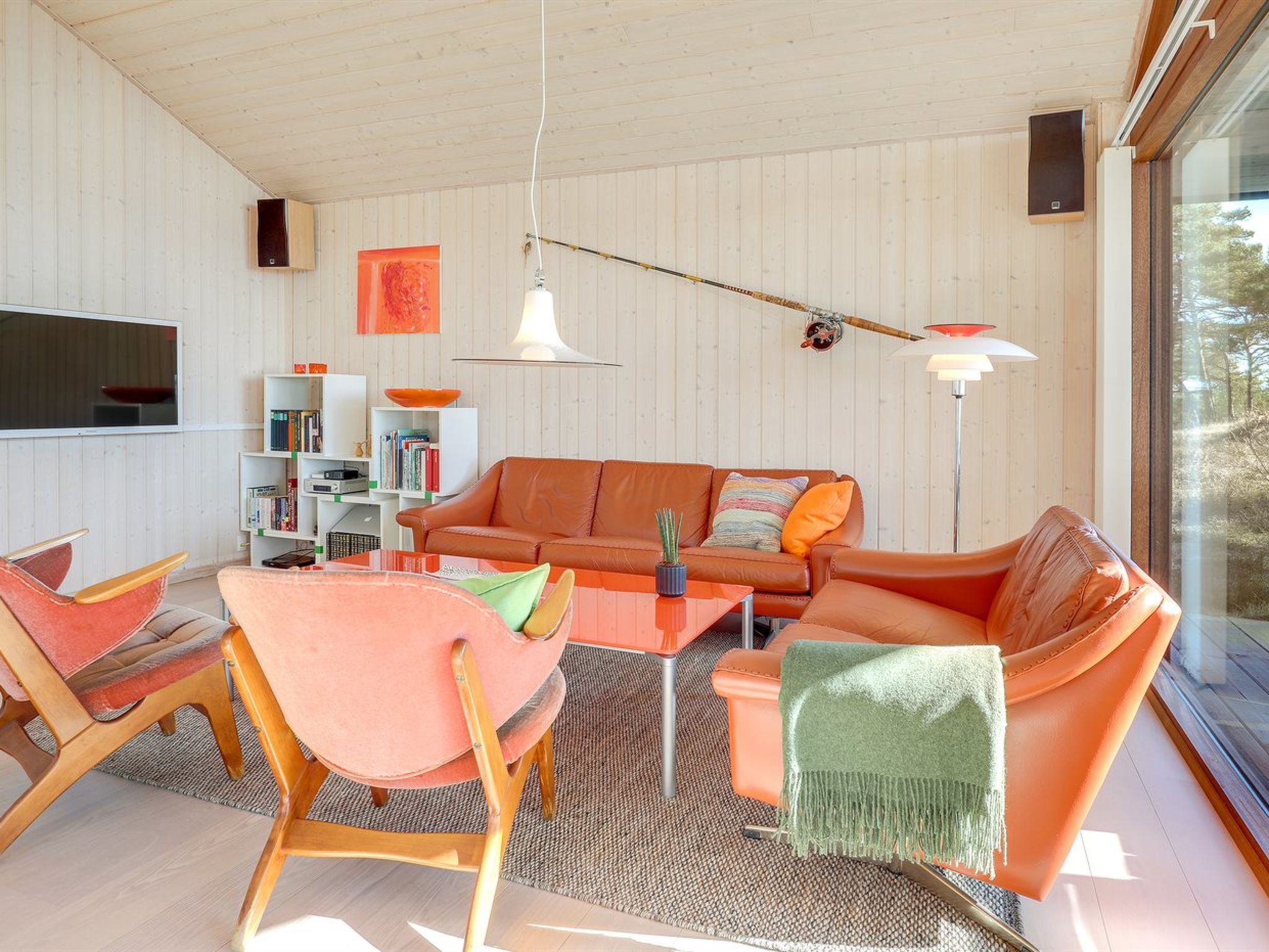 "Unto" - 25m from the sea - Drinnen