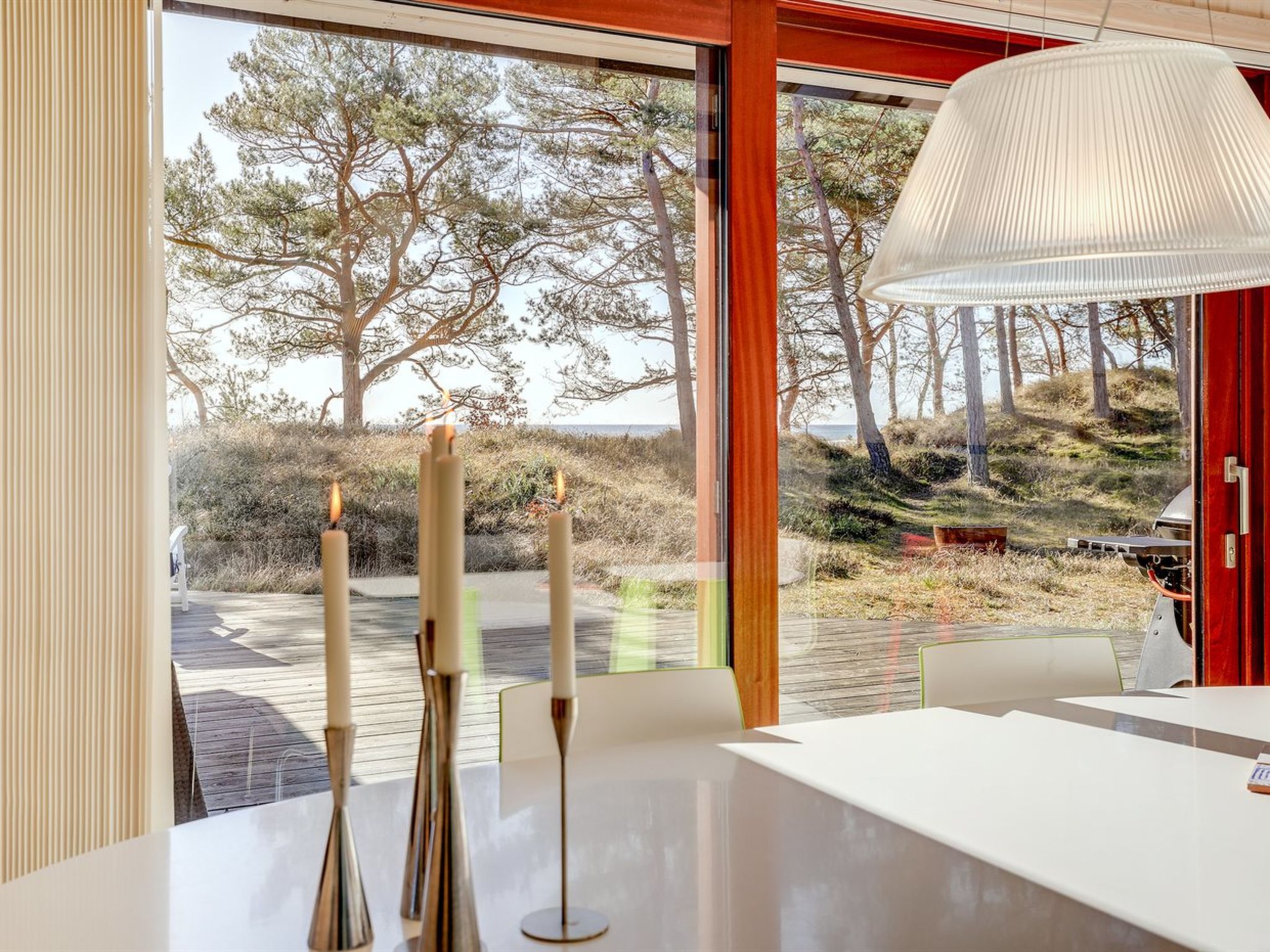 "Unto" - 25m from the sea - Drinnen