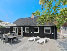 "Brawith" - 250m from the sea