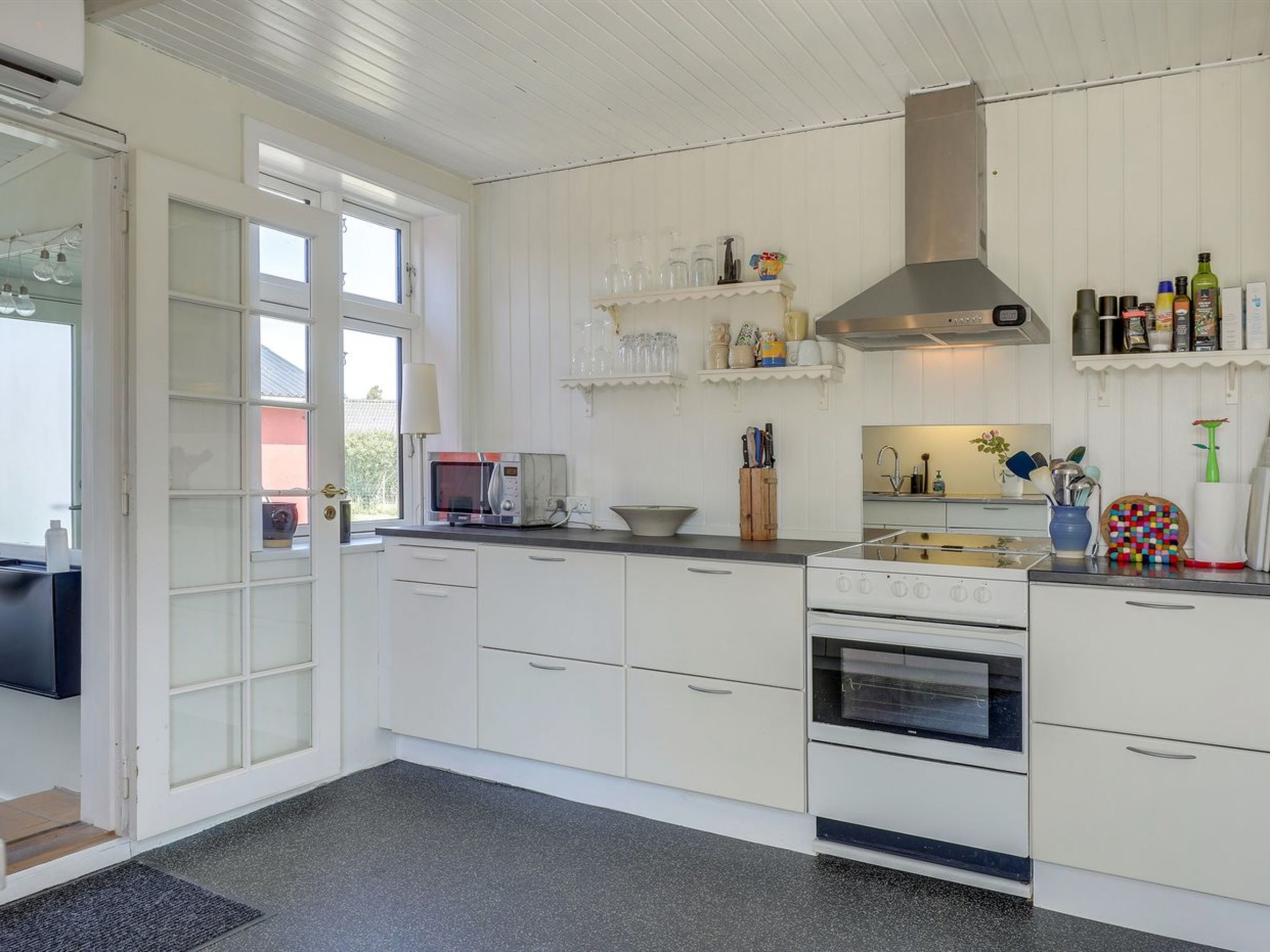 "Elize" - 250m from the sea - Inside