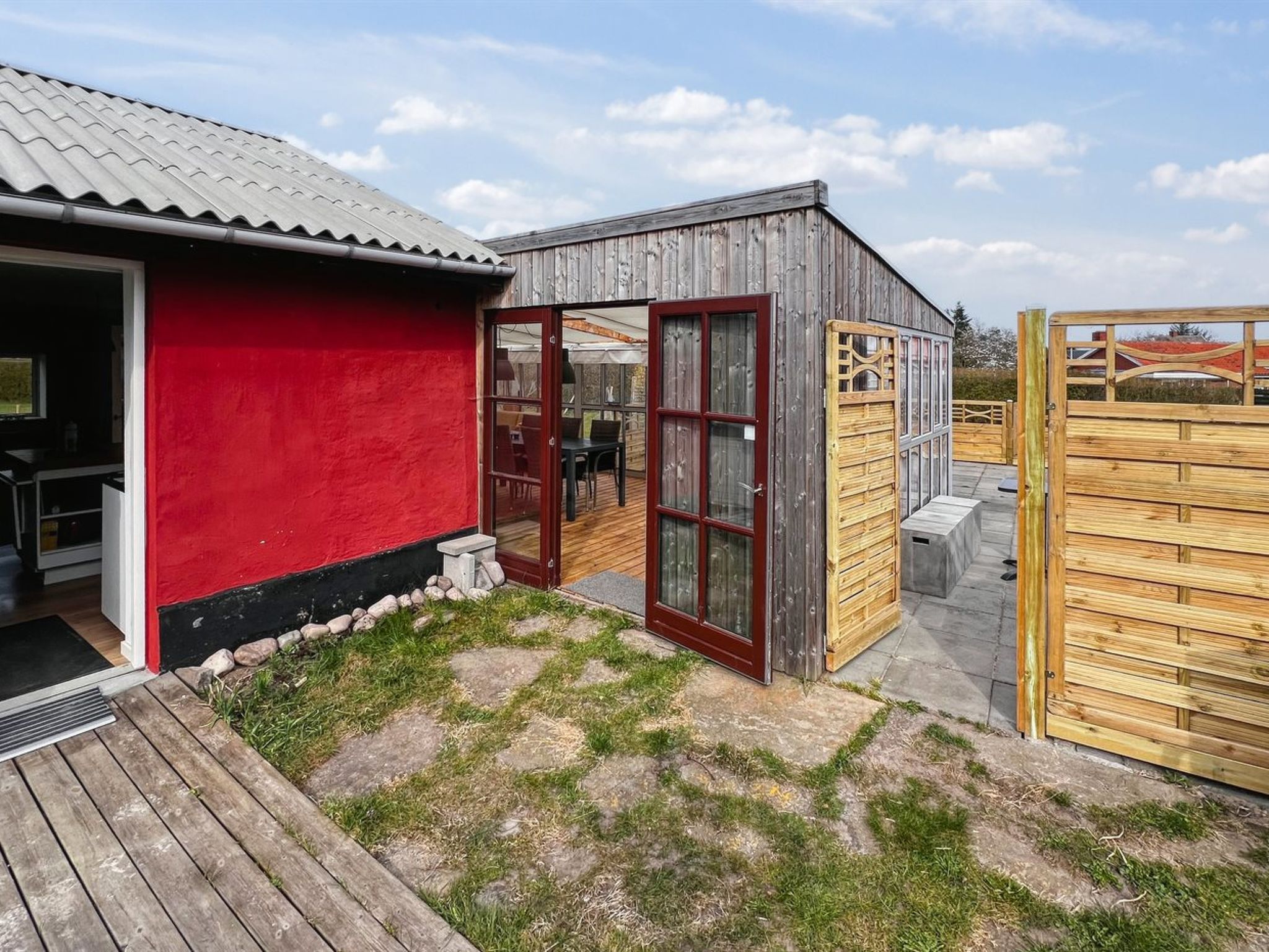 "Erblin" - 250m from the sea-Buiten