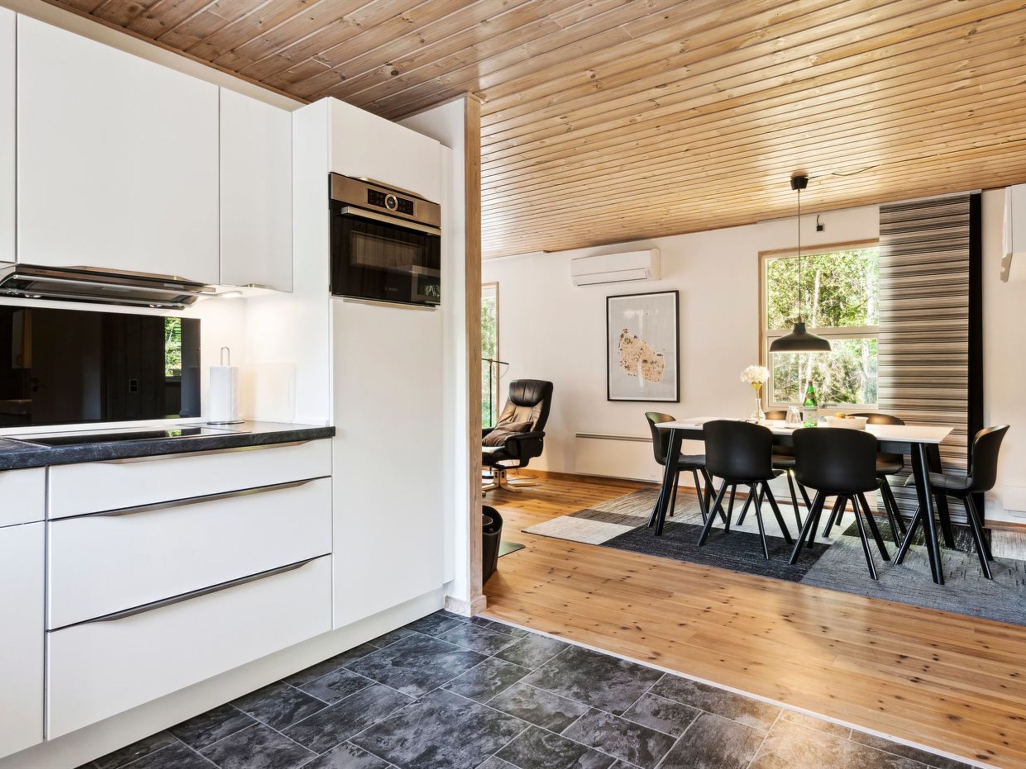 "Eftim" - 600m from the sea - Inside