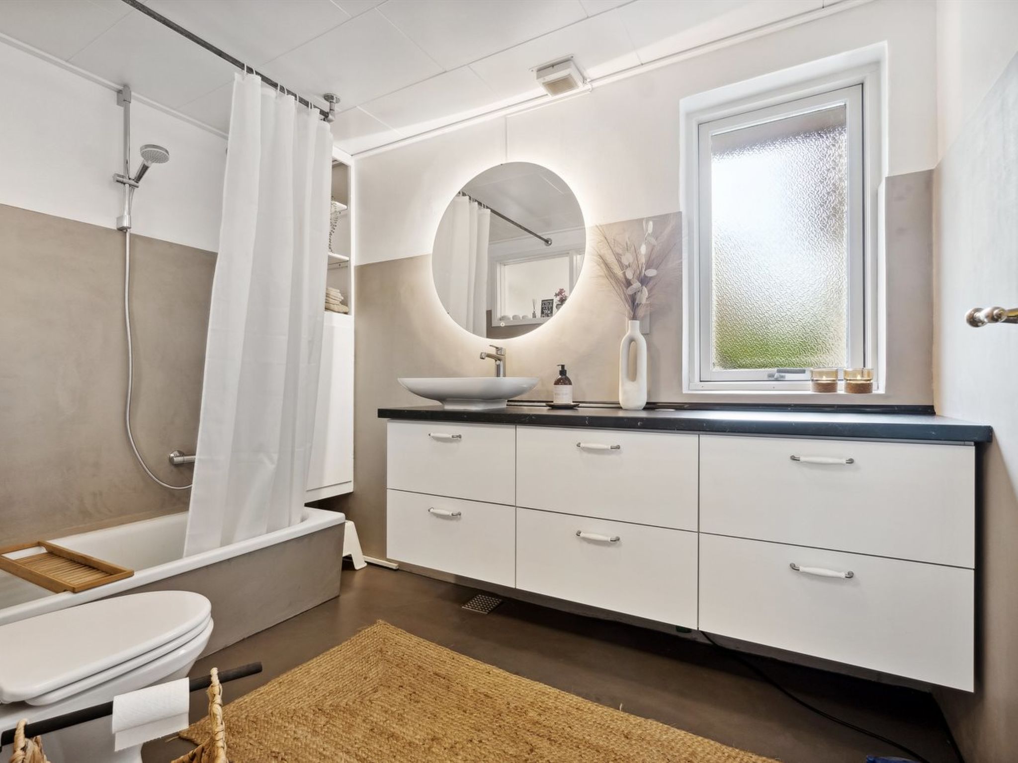 "Kirsi" - 200m from the sea - Inside